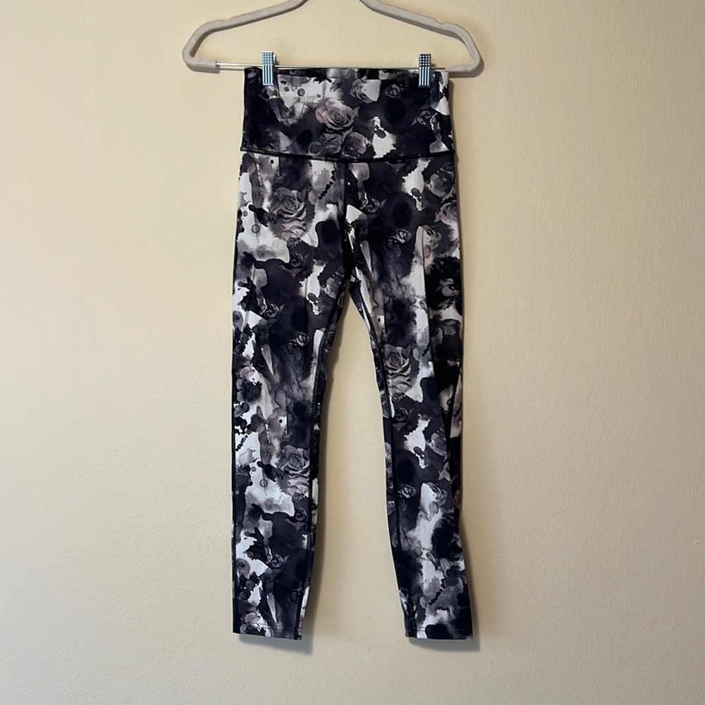 Lululemon print leggings